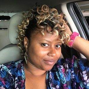 Meet your Posher, Donyale